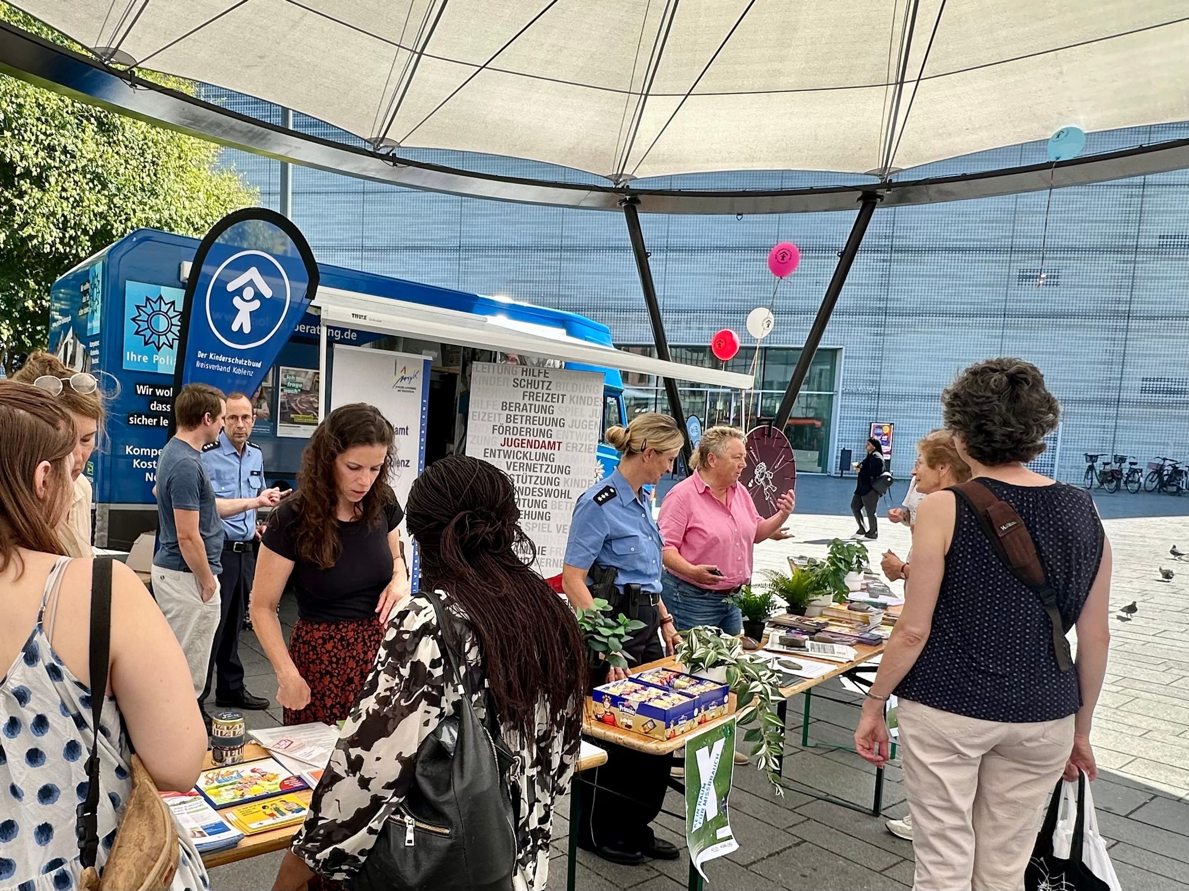 Koblenz setzt Zeichen gegen Kindesmissbrauch