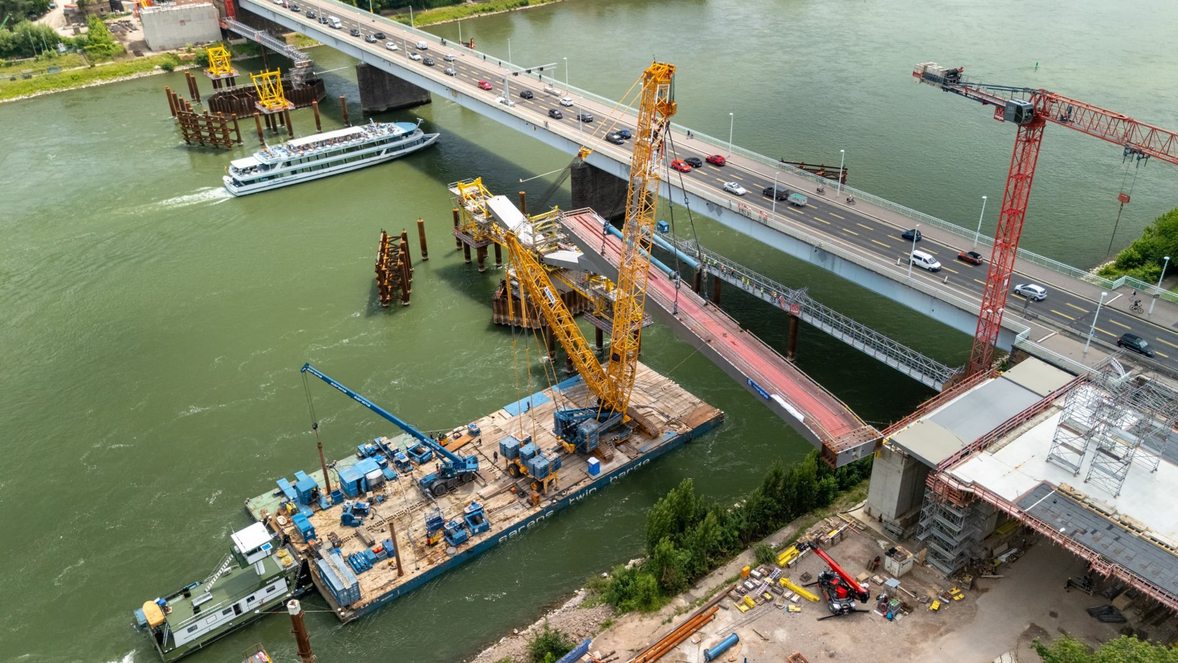 Pfaffendorfer Brücke: Großer Schritt im September