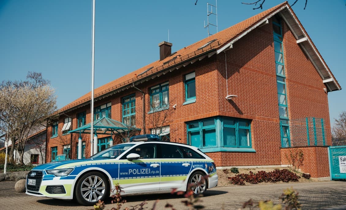 POL-PDLD: A65 / Landau Nord Zentrum - Unfall zwischen PKW und LKW