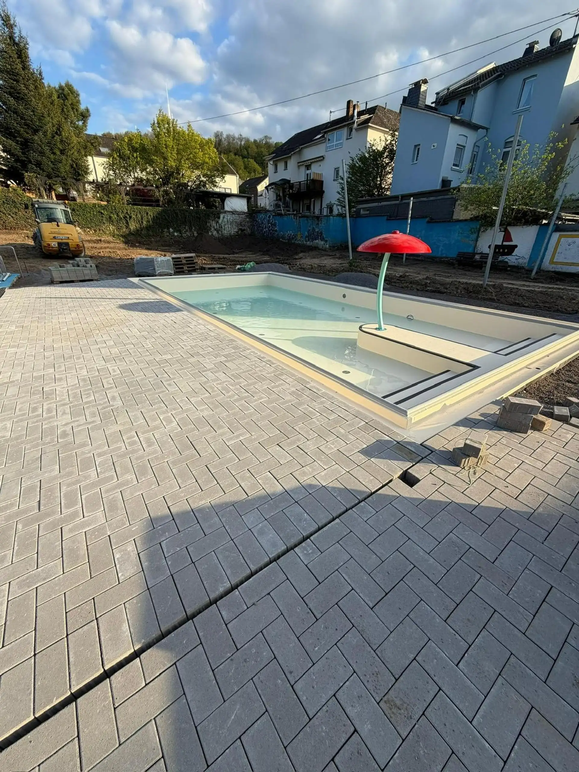 Badesaison startet: Linz eröffnet saniertes Lehrschwimmbecken