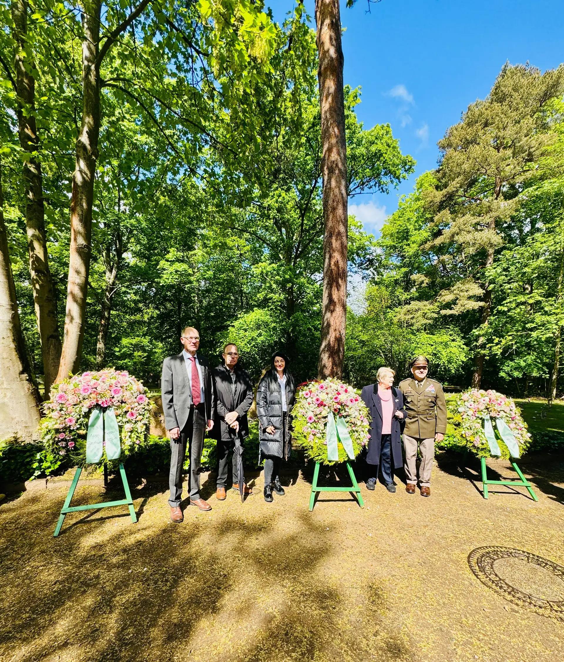 Kindergraves-Zeremonie erinnert an 451 Kinder