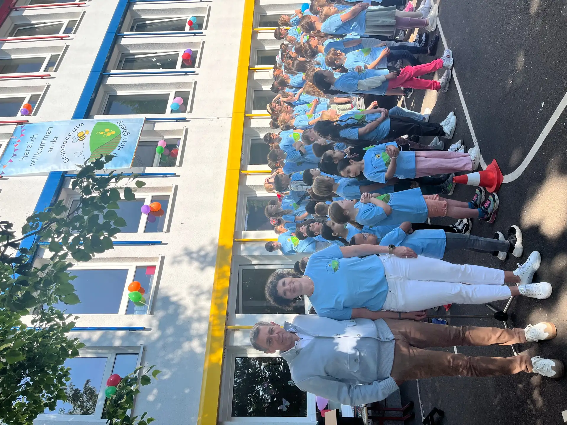 Kurzmitteilung: Winzenheimer Grundschule feiert neuen Namen