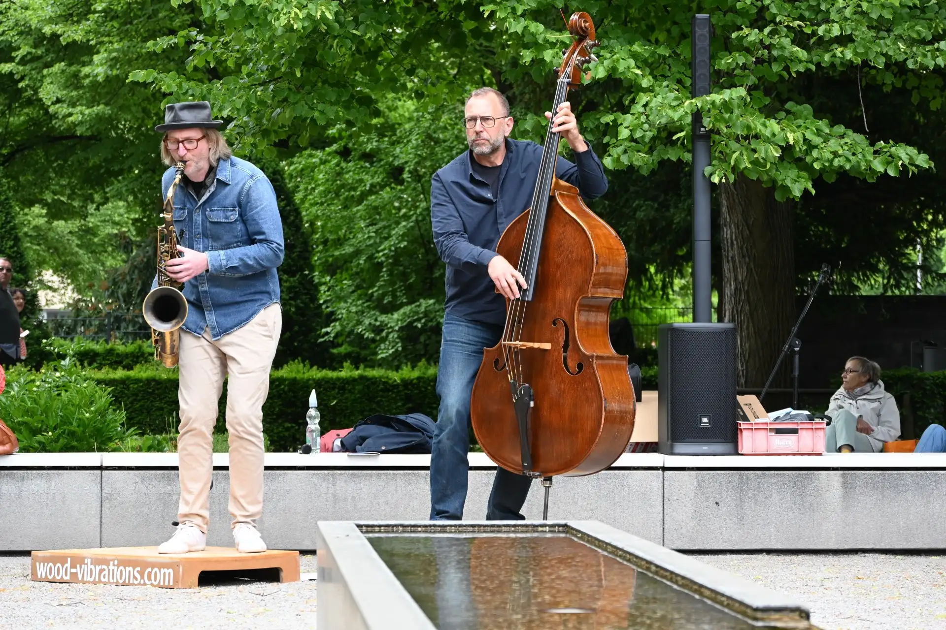 Open-Air-Konzert im Paradiesgarten: Wood Vibrations bei „Koblenzer Gartenkultur“