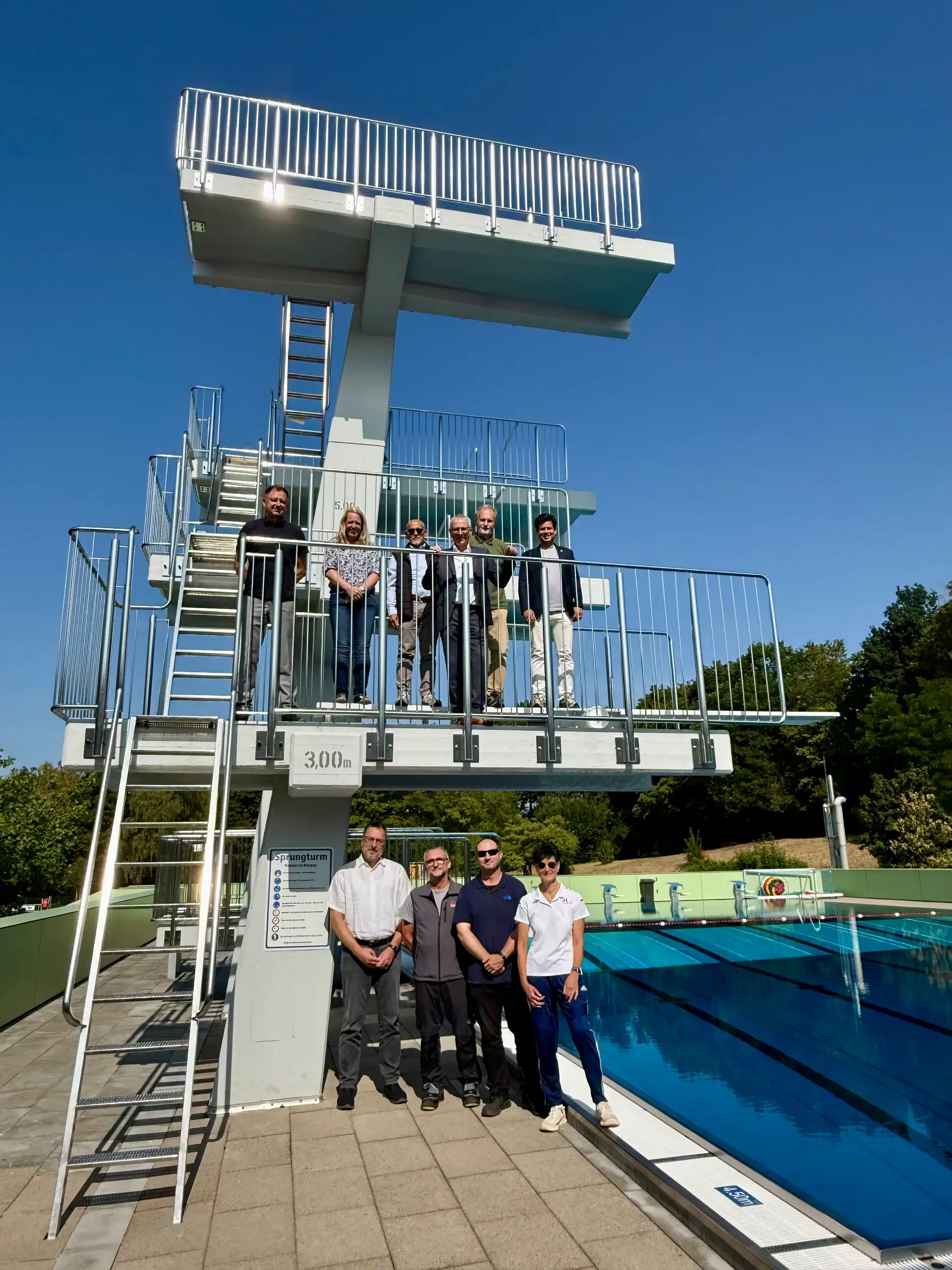 Sprungturm und Springerbecken im Warmfreibad wieder in Betrieb