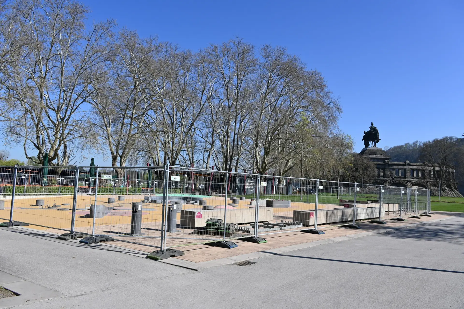Wasserspielplatz in Koblenz bereitet sich vor